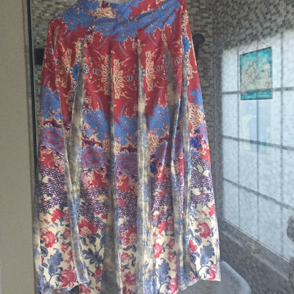 Skirt - Picture 2 of 5